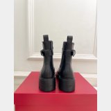VALENTINO GARAVANI Rockstud BOOTS