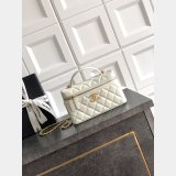 Top CC 26C Calf leather Vanity Bag