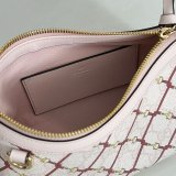 Gucci High Quality  847450 GG Emblem Small Shoulder Bag