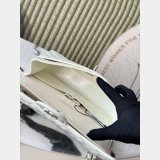 Top Quality CC Flap Lambskin 25cm Pearlescent handbag